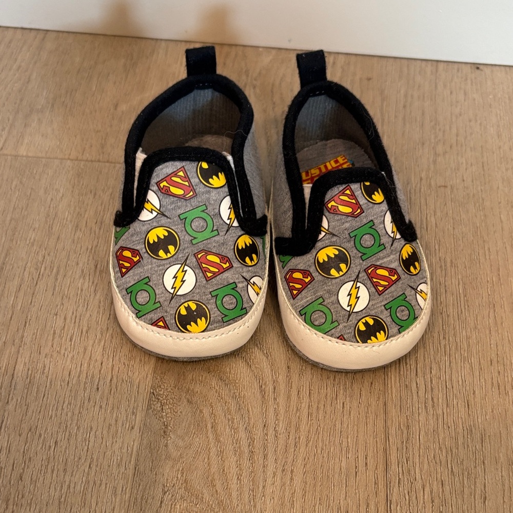 DC Comics Kids Superhero Pattern Slippers